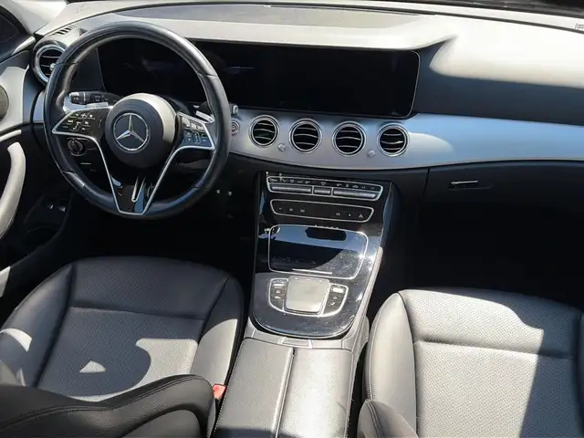 Mercedes-Benz E-Class view 16