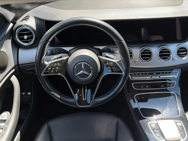 Mercedes-Benz E-Class view 17
