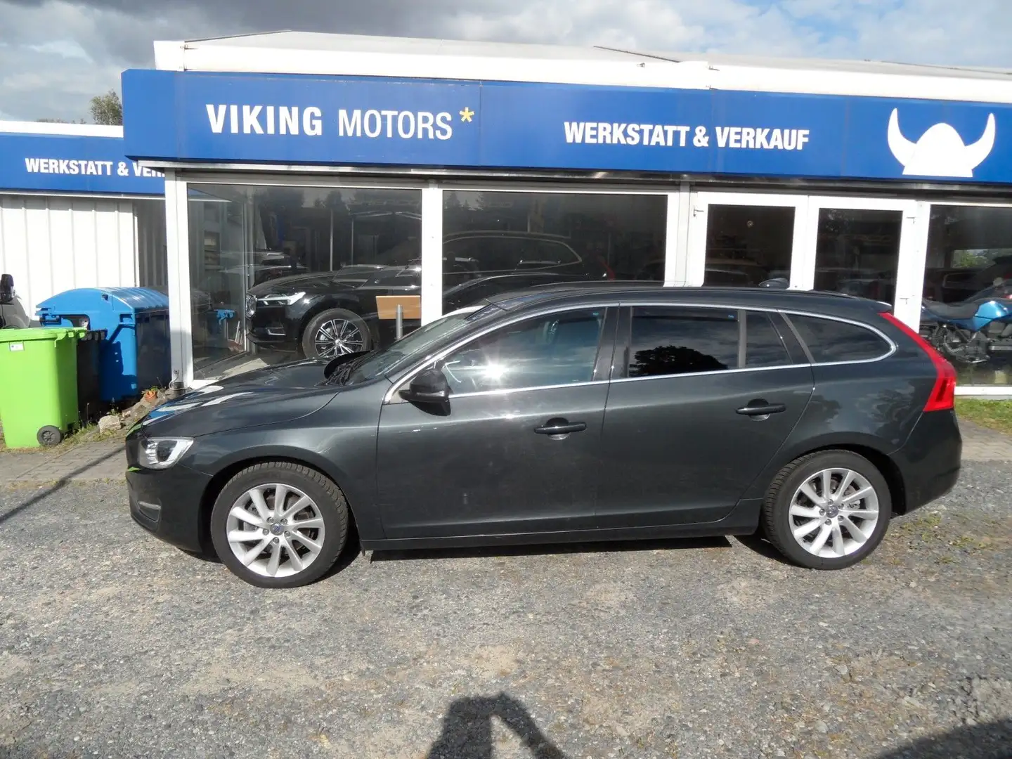 Volvo V60 T4 Bi Fuel CNG Geartronic Momentum Grau - 2