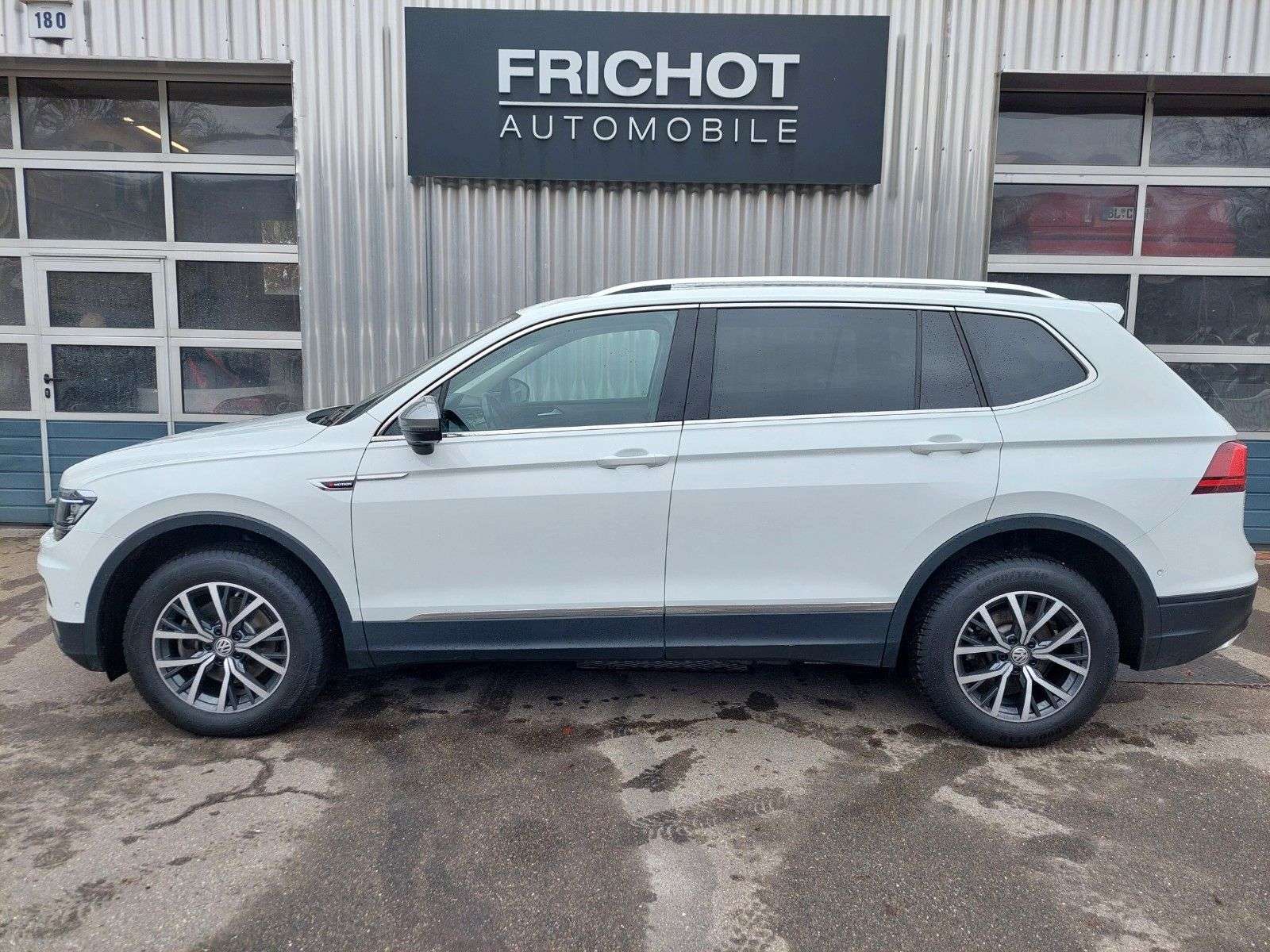 Second hand Volkswagen Tiguan 2.0