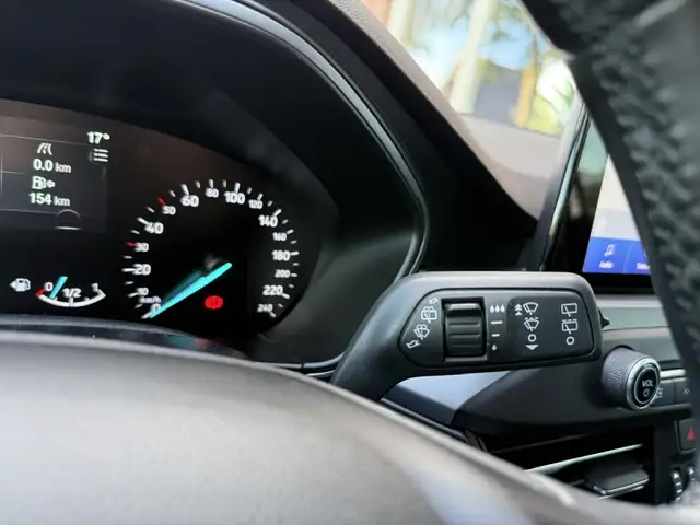 Ford Focus view 17