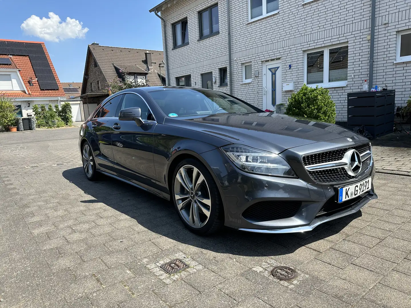 Mercedes-Benz CLS 400 AMG Line Grau - 1