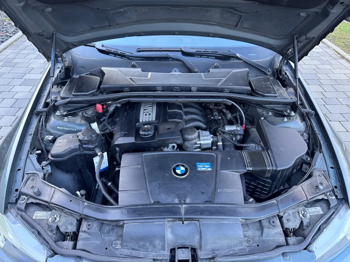 BMW 318 318i Aut. - 1