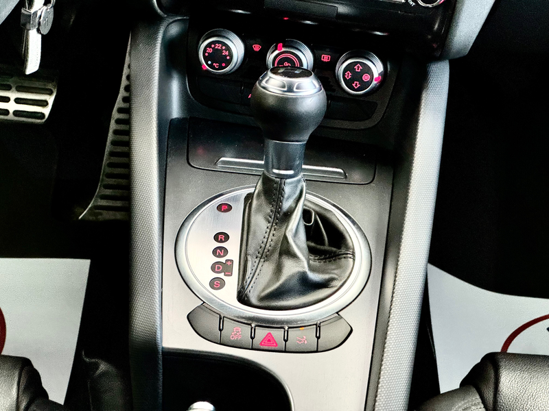 Audi TT Coupé 1.8 TFSI 160cv S LINE - S Tronic — photo 14