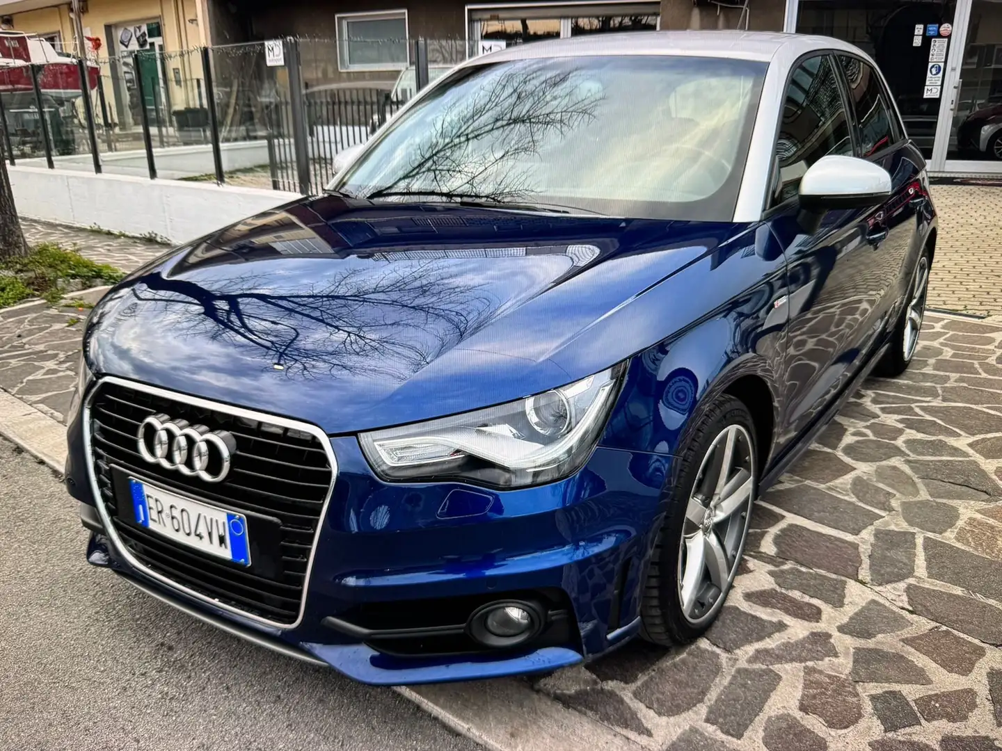 Audi A1 A1 Sportback 1.4 tfsi Amb 122cv s-tronic S-Line Blu/Azzurro - 1