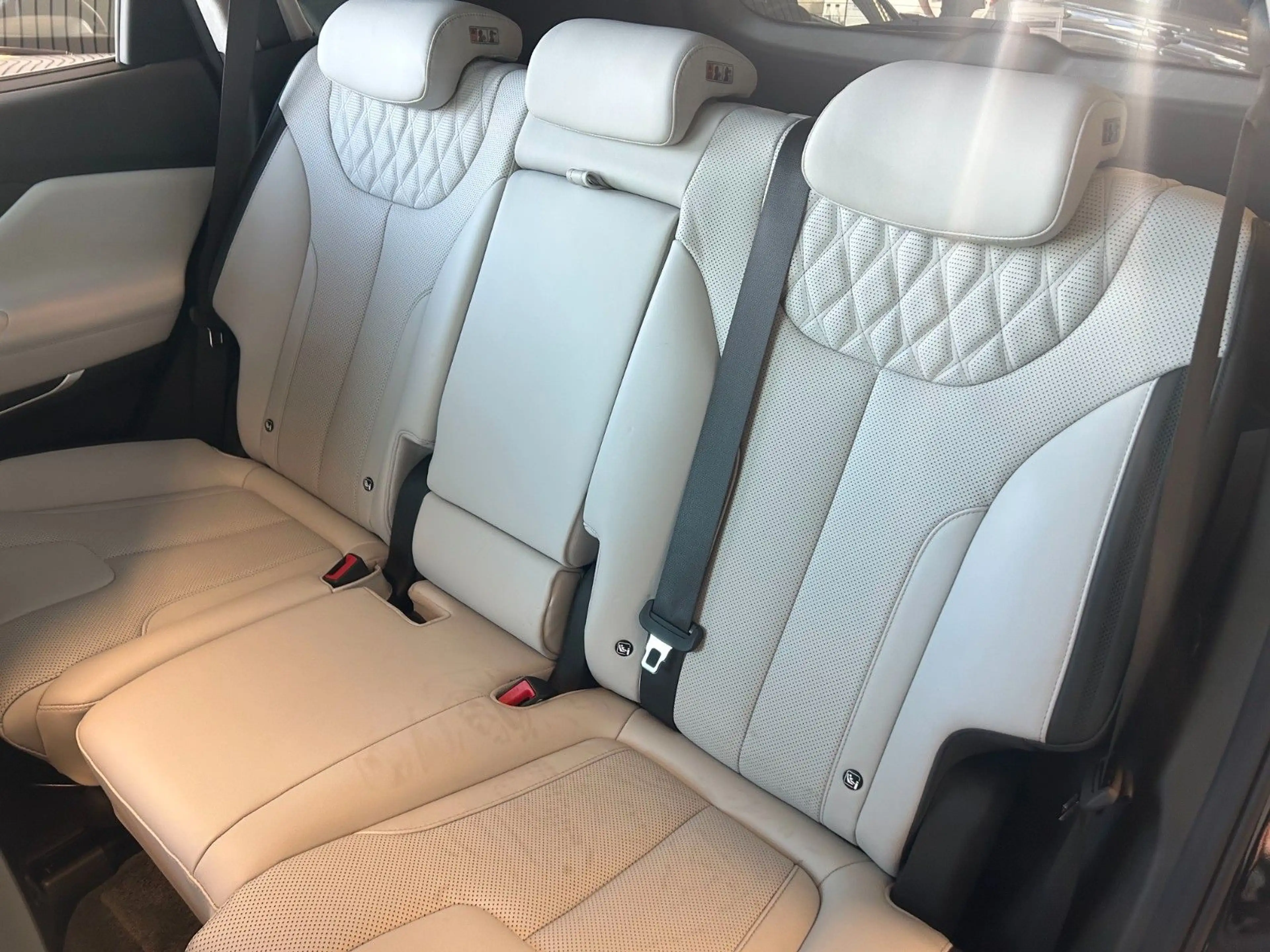 Hyundai SANTA FE 1.6 T Plug-in 4WD A/T SIGNATURE Pano — photo 10