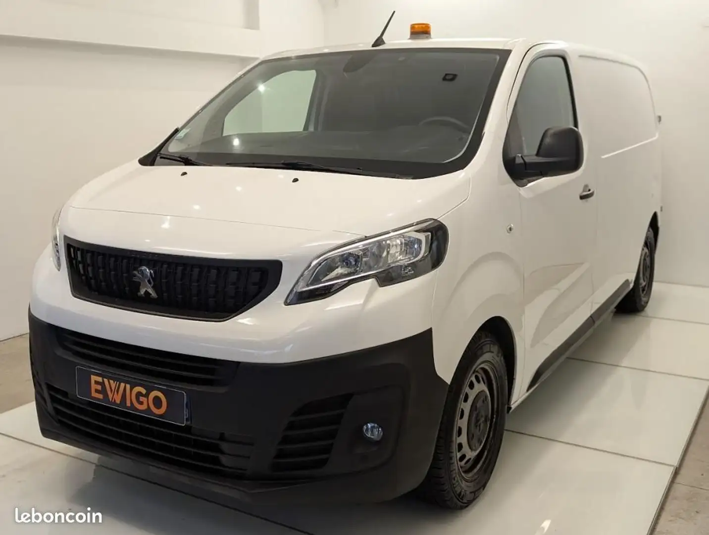 Peugeot Expert VU FOURGON 2.0 BLUEHDI 145ch PREMIUM PACK 15 990 T Wit - 1