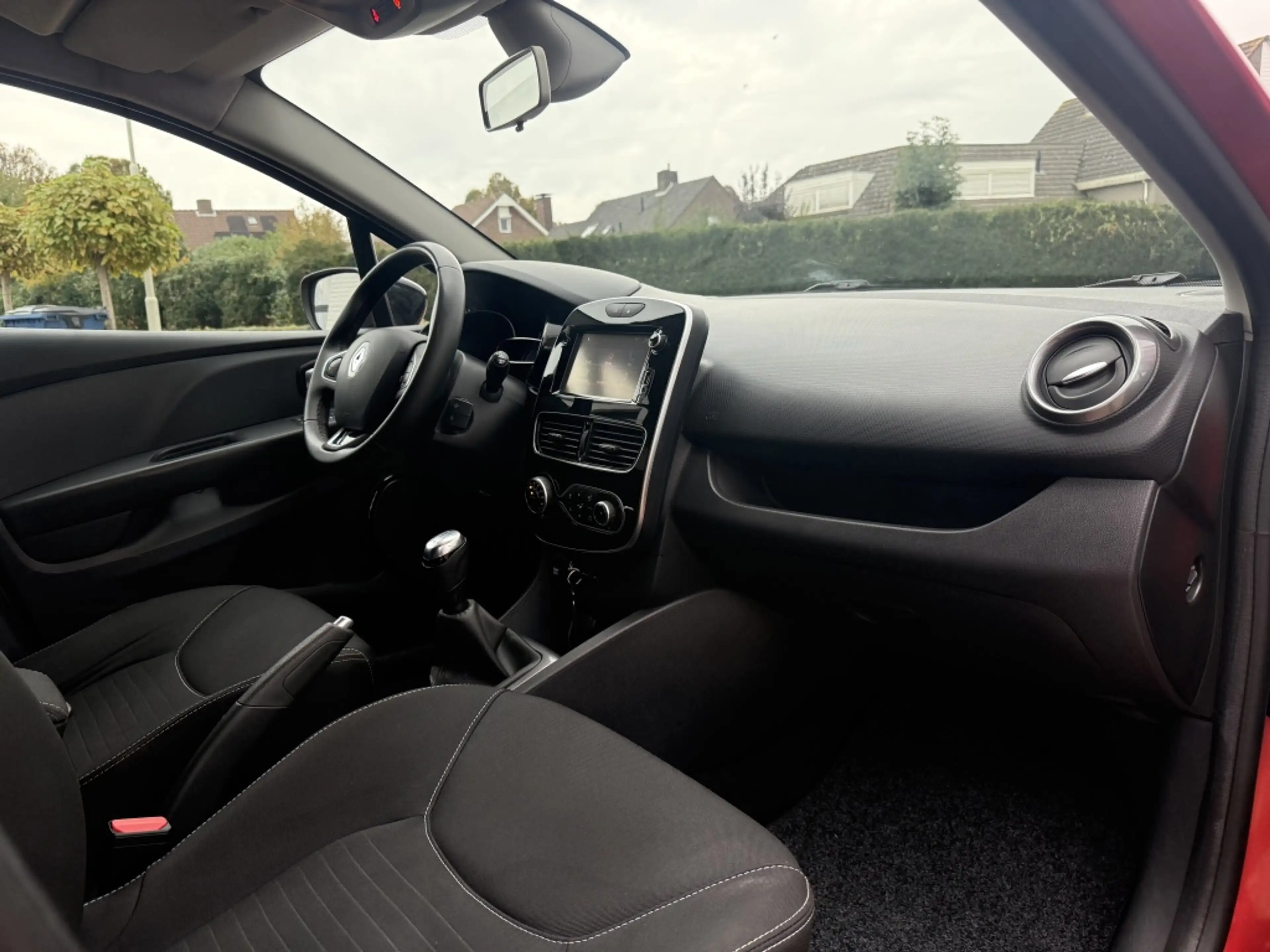 Renault Clio Estate Energy TCe 90pk S&S Limited — photo 14