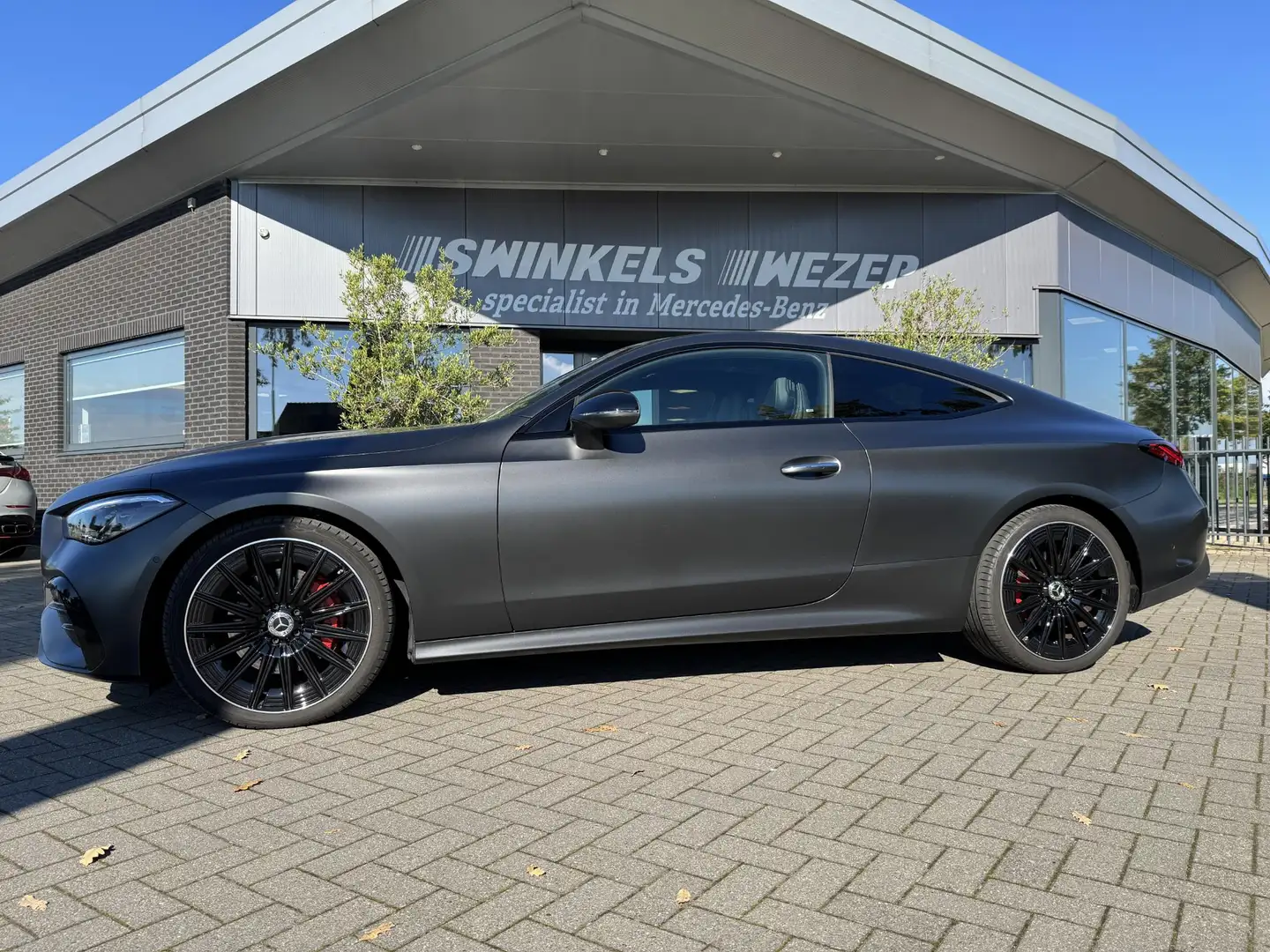 Mercedes-Benz CLE 200 Coupé AMG Line Grijs - 1