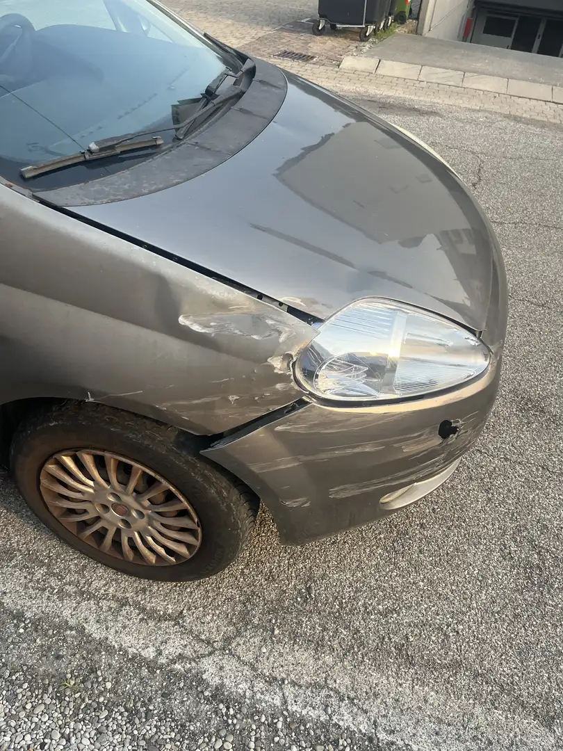 Fiat Grande Punto 1.4 8V Active - 1