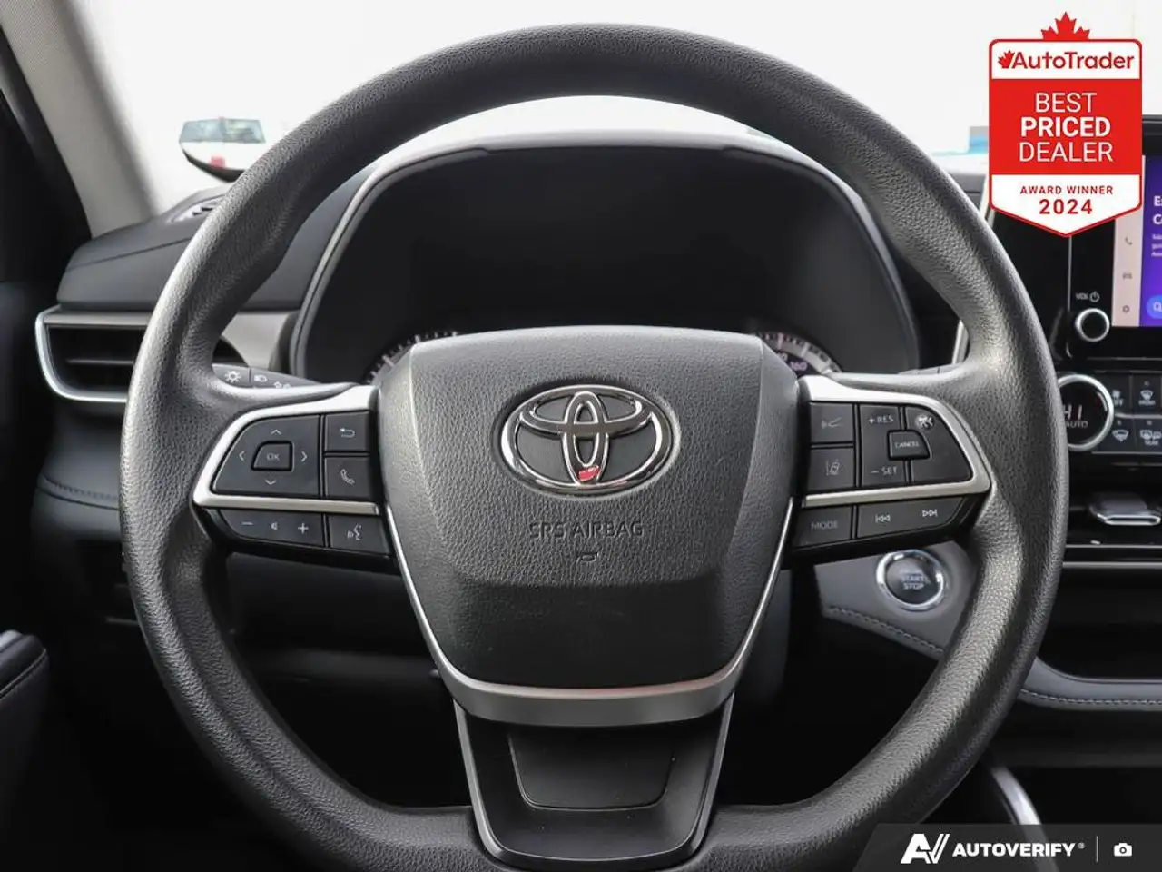 Toyota Highlander снимка Toyota Highlander