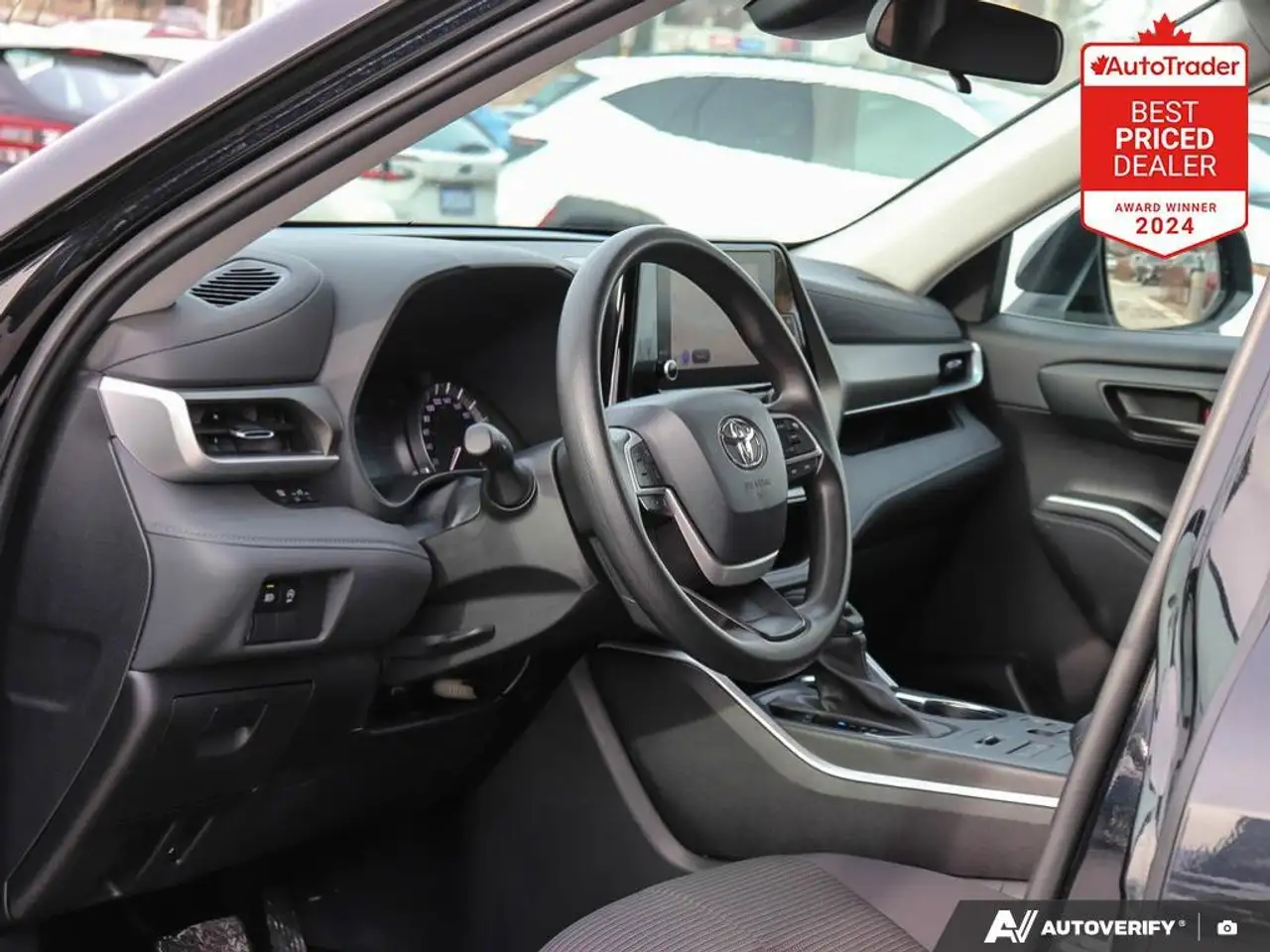 Toyota Highlander снимка Toyota Highlander
