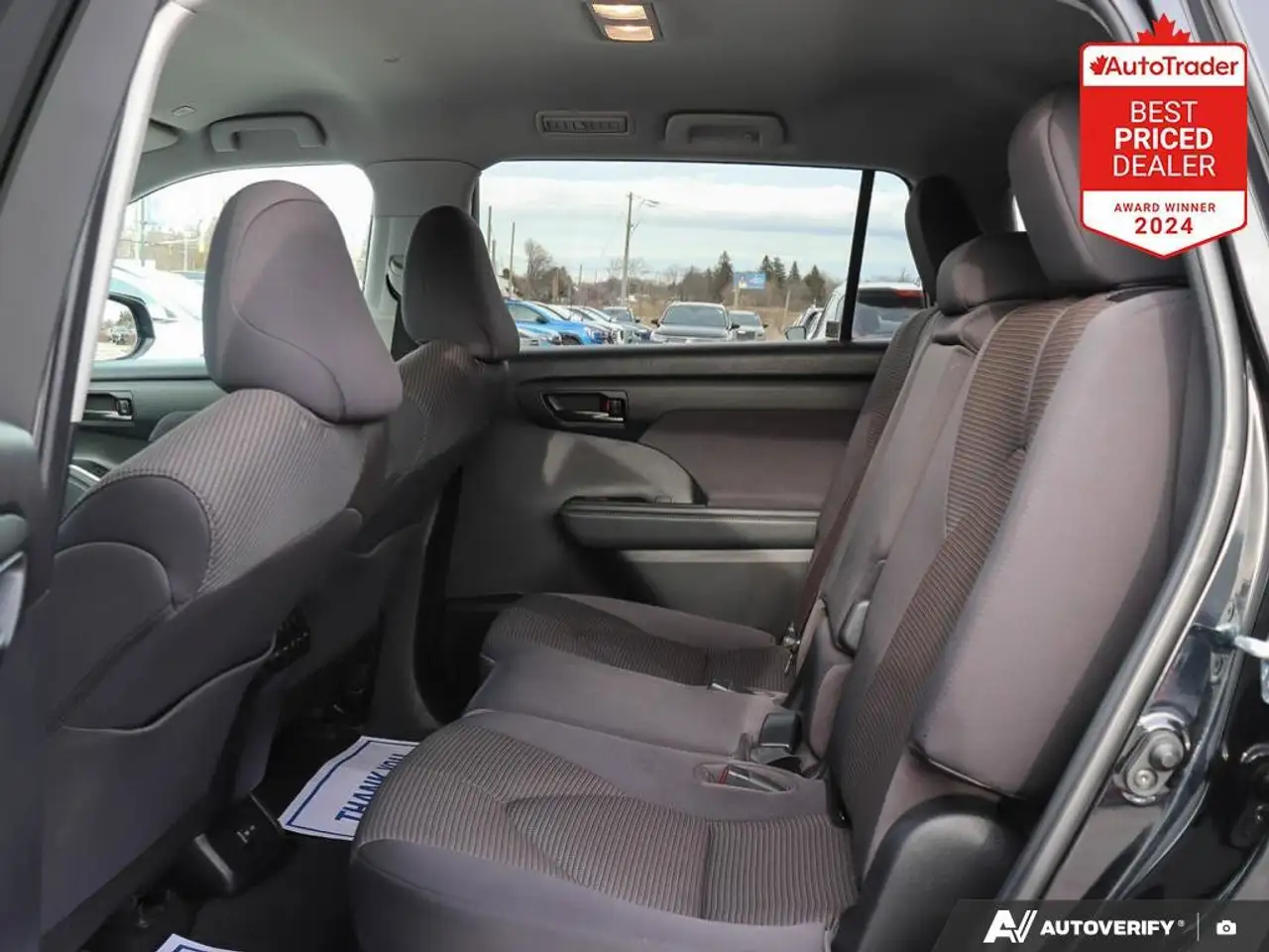 Toyota Highlander снимка Toyota Highlander