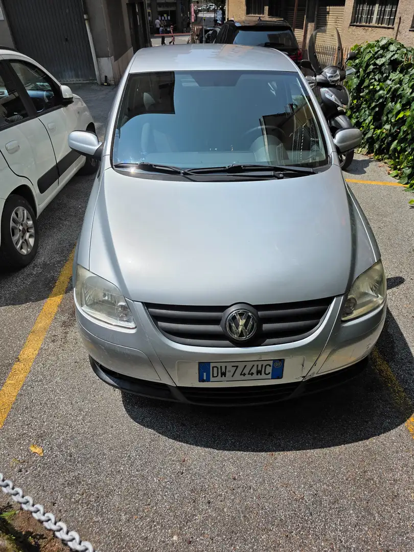 Volkswagen Fox 1.2 Easy clima Stříbrná - 1