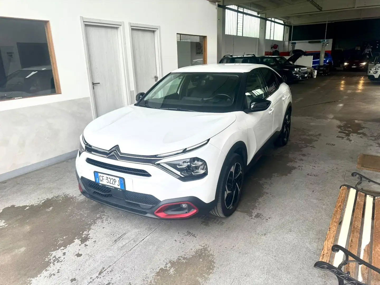 Citroen C4 C4 1.2 puretech Shine s Blanc - 1