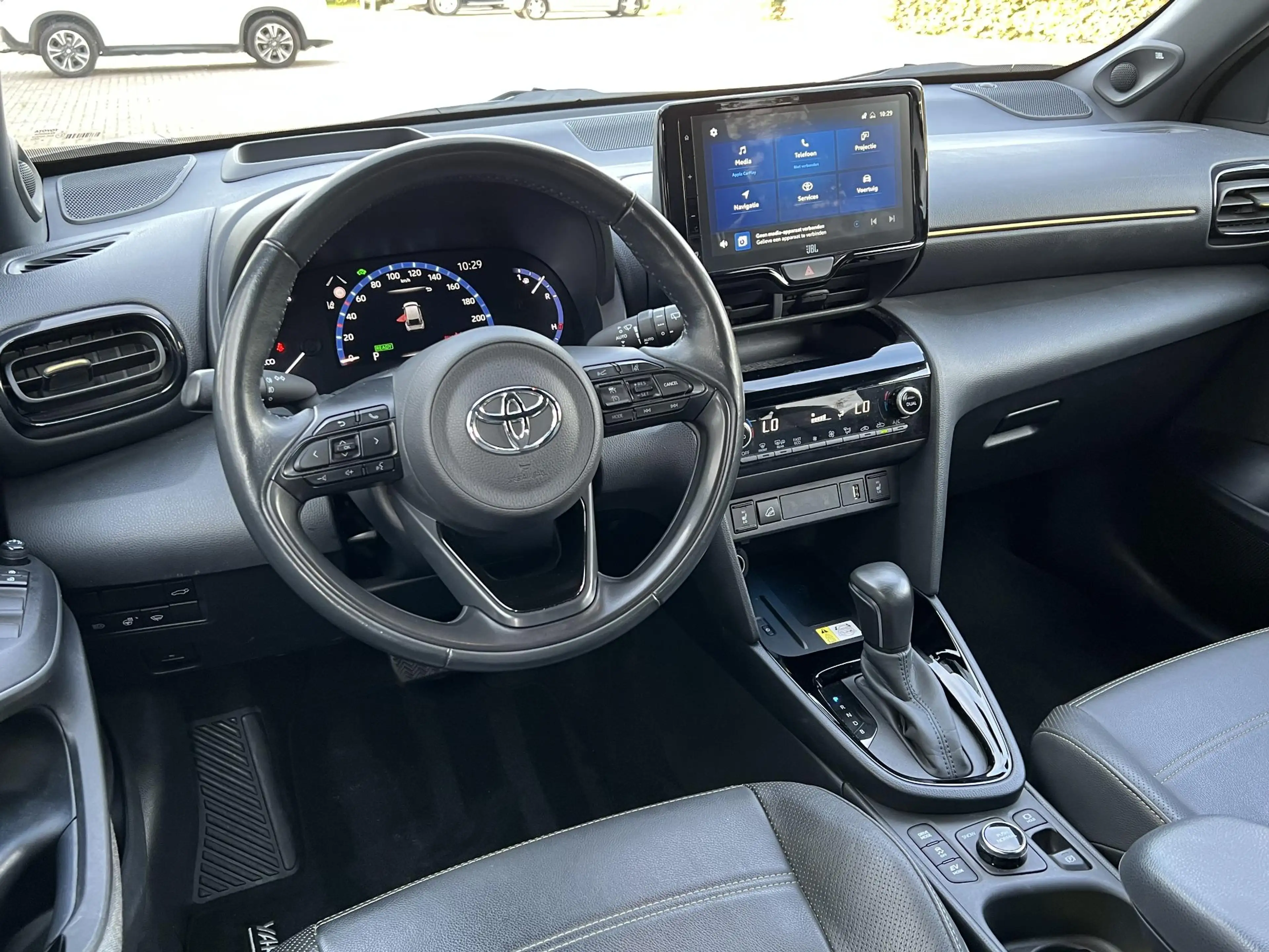 Toyota Yaris Cross 1.5 Hybrid Adventure AWD | Uniek 4X4, Head up disp — photo 18