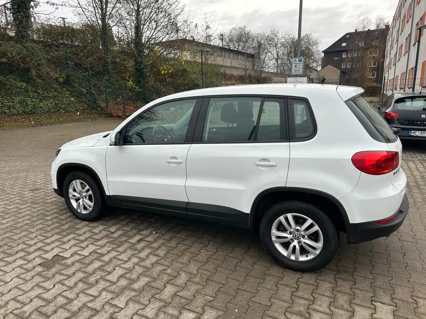 Volkswagen Tiguan Trend & Fun BMT Weiß - 2