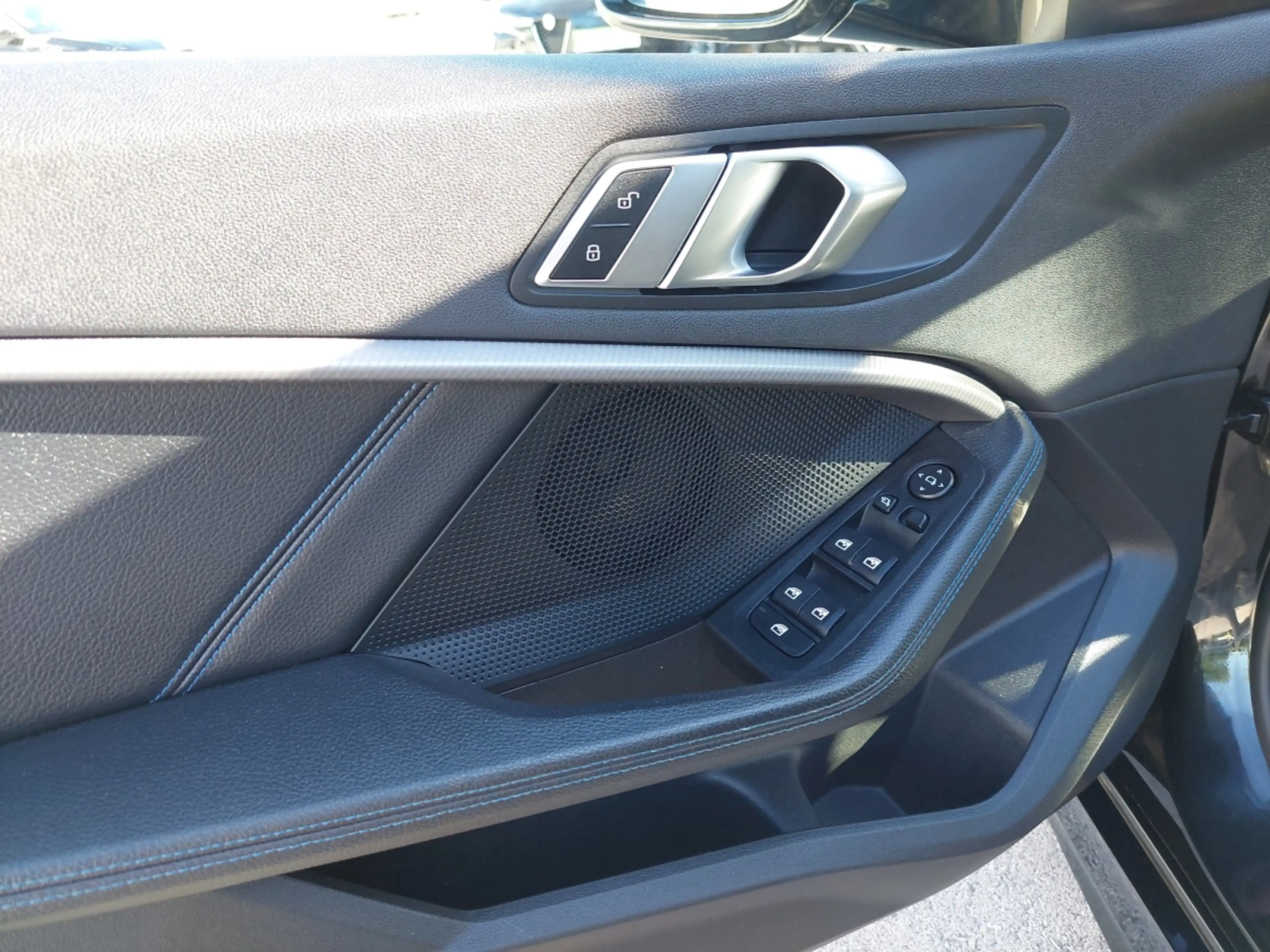 BMW 118 i M-Paket — photo 17