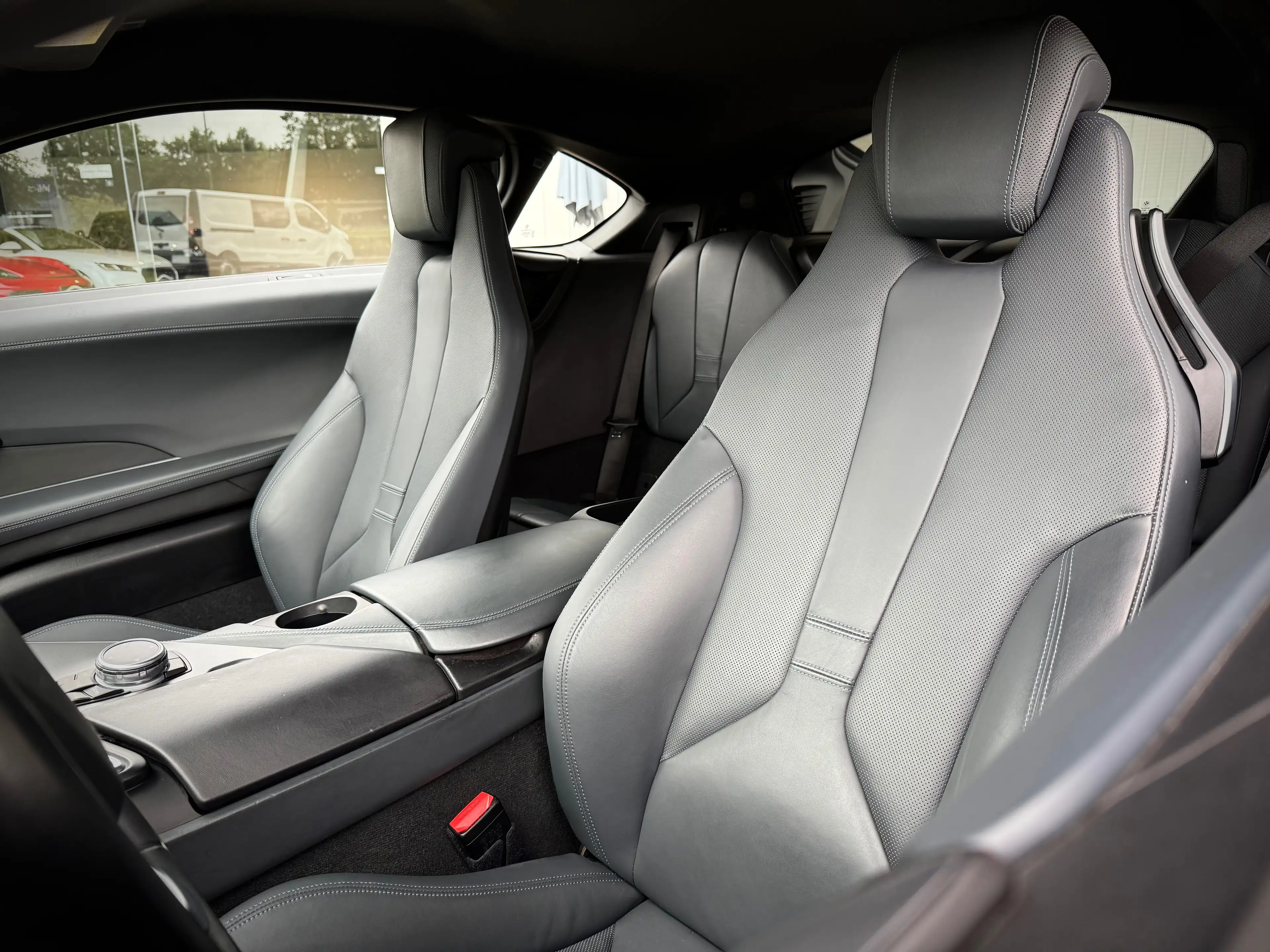 BMW i8 Coupé, SOH Batterie 100%, Historique BMW — photo 9