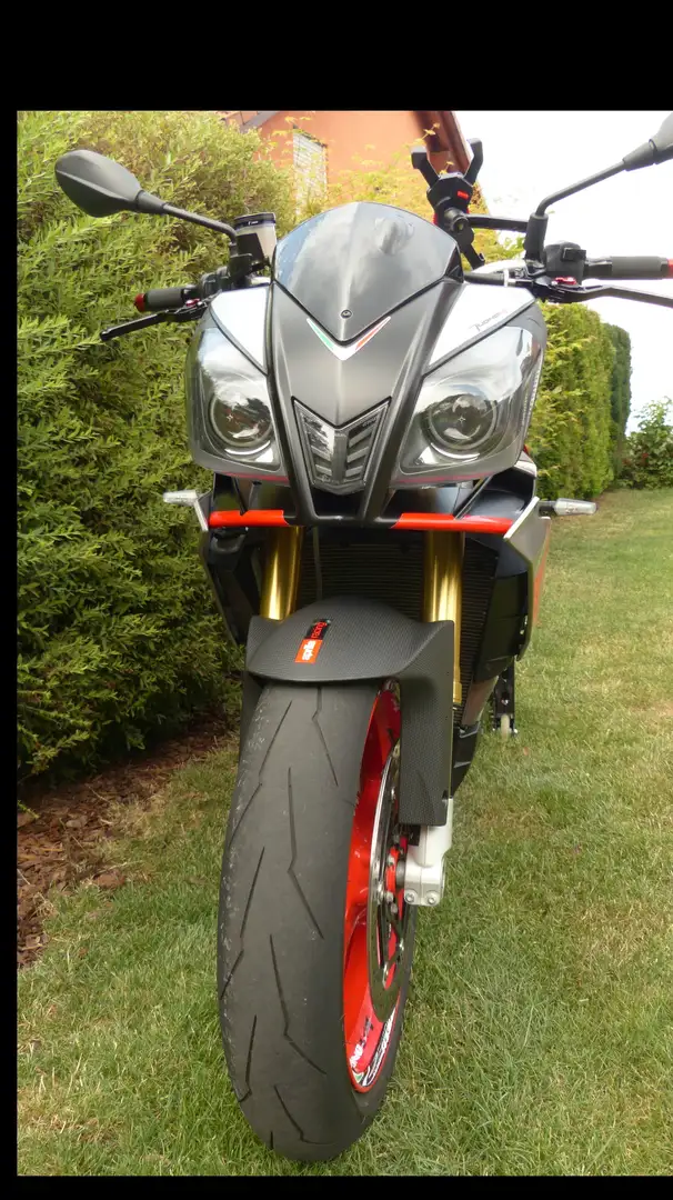 Aprilia Tuono V4R 1000 Plateado - 2