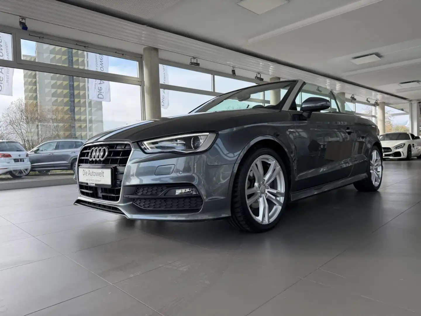 Audi A3 Cabriolet 3x S-line ultra 1.4 TFSI S-TRONIC Klima Gris - 2
