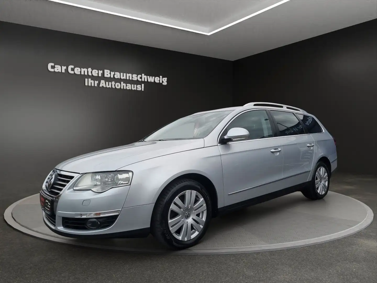 Volkswagen Passat Variant 2.0 BlueTDI DPF Highline+AHK+Alu Stříbrná - 1
