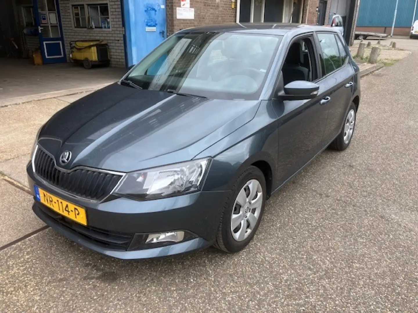 Skoda Fabia Fabia 1.0, 5 DEURS Grijs - 1
