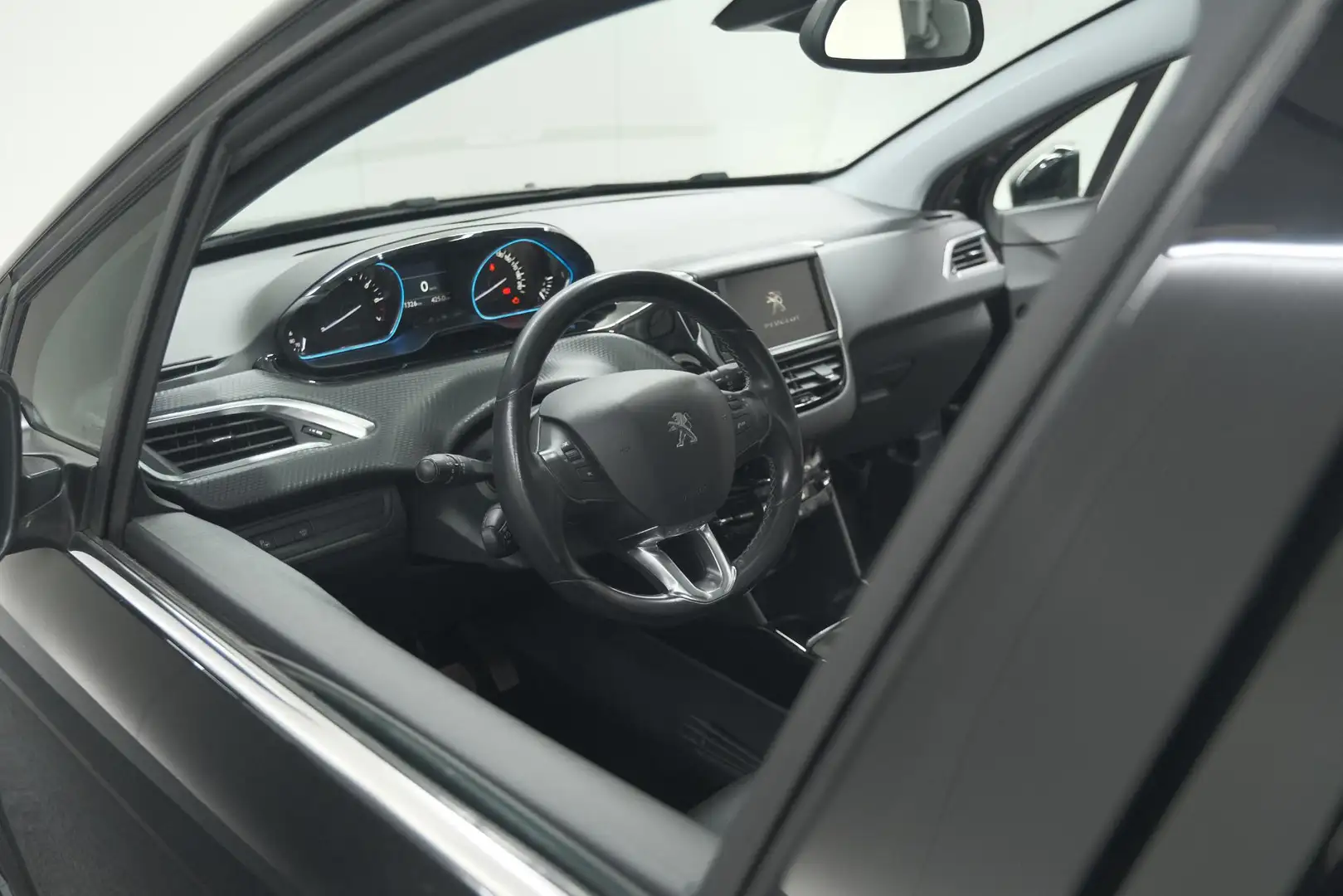 Peugeot 2008 PureTech 130 GT-line | Trekhaak | Camera | Apple C Zwart - 2