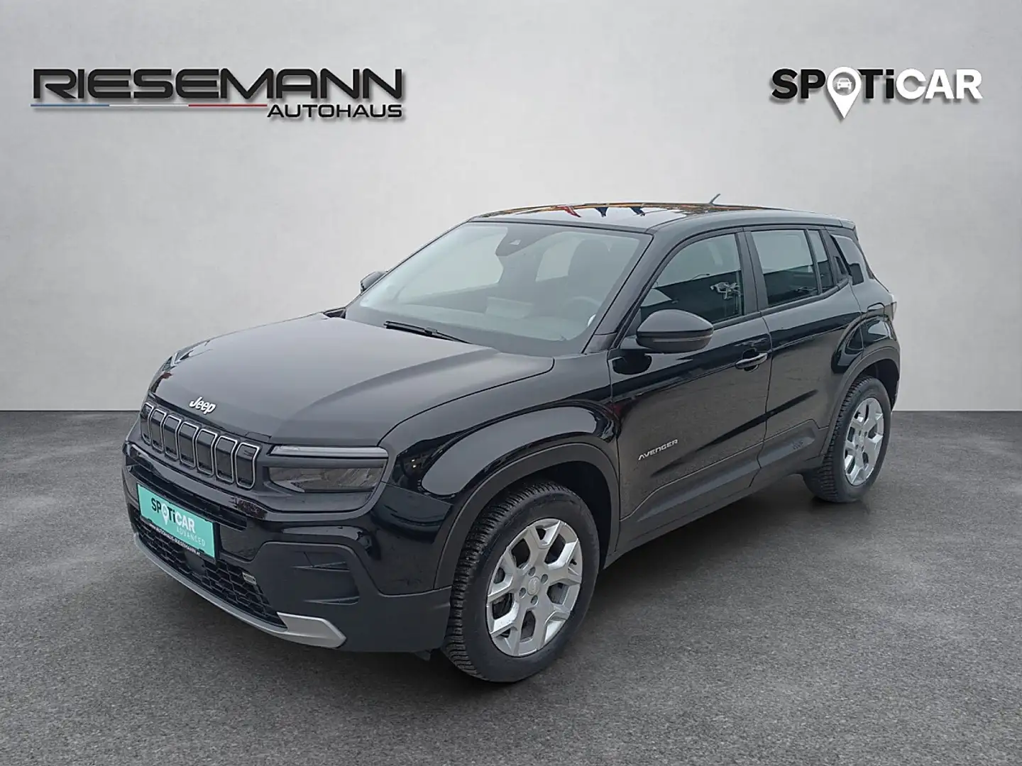 Jeep Avenger 1.2 GSE T3 Altitude Schwarz - 1