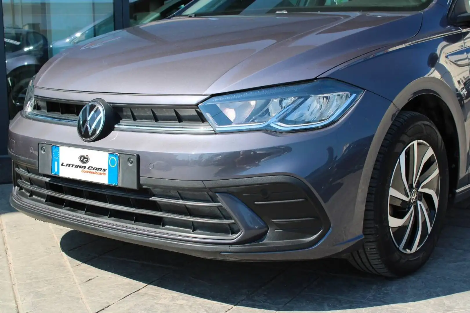 Volkswagen Polo 1.0 evo Life 80cv Grijs - 2