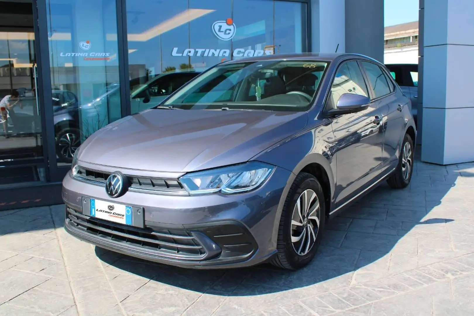 Volkswagen Polo 1.0 evo Life 80cv Grijs - 1