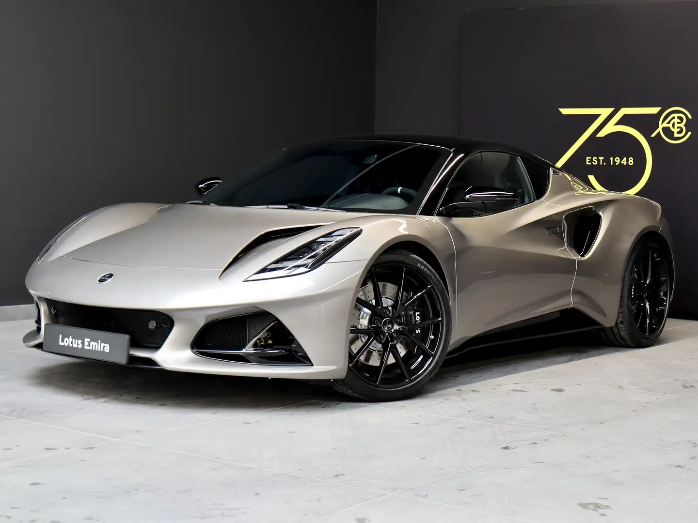 Lotus Emira TURBO SE - NIMBUS GREY - BLACK ALCANTARA Grijs - 2