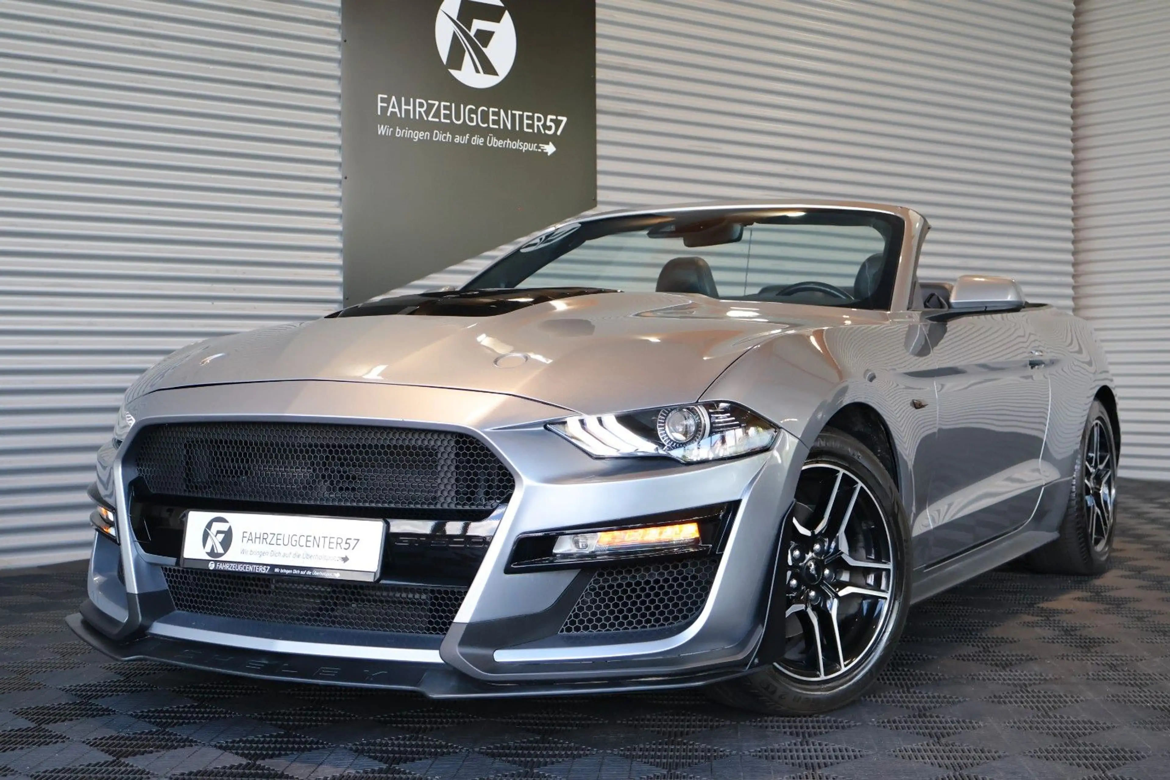 Ford Mustang 2.3 EcoBoost/SHELBY OPTIK/CARPLAY/KAMERA