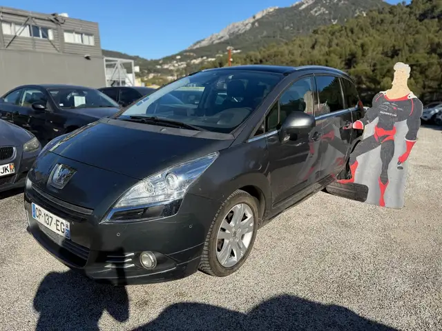 Peugeot 5008 1.6 E-HDI112 FAP ALLURE BMP6 7PL