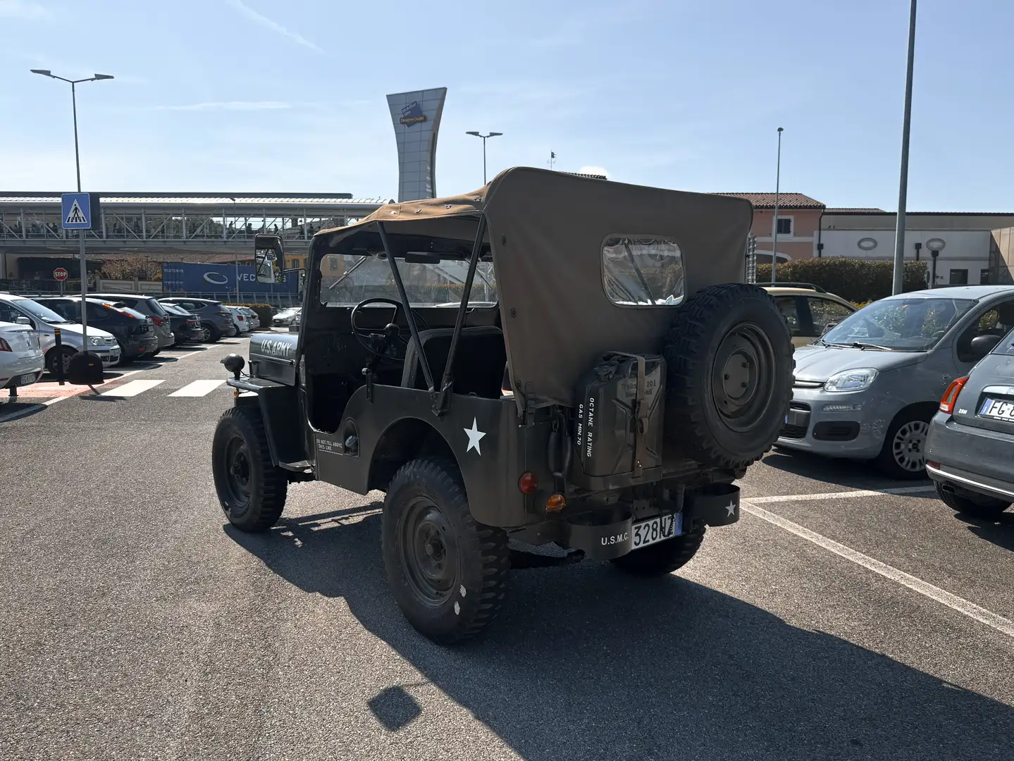 Jeep Willys Kaiser - 2
