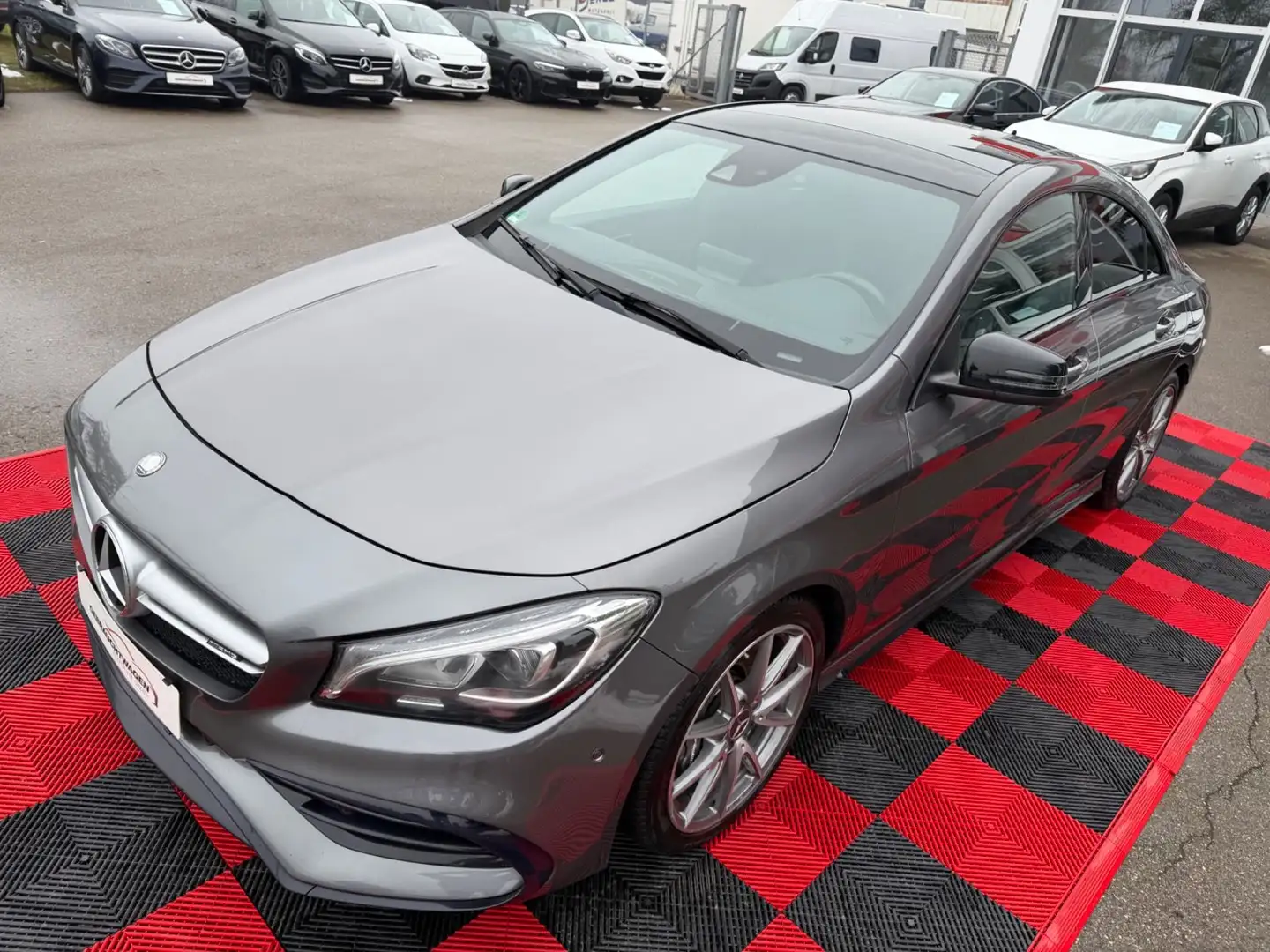 Mercedes-Benz CLA 45 AMG AMG CLA 45 4MATIC SPEEDSHIFT DCT 7G*LED*Panorama Grau - 2
