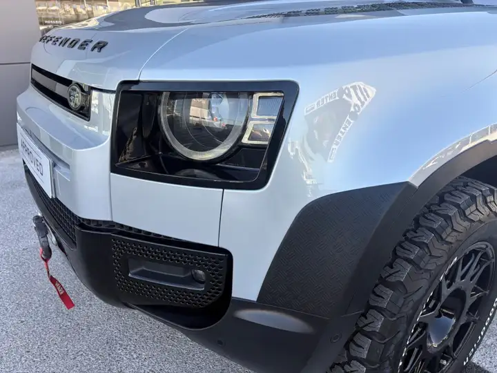 Land Rover Defender 2021, foto 16