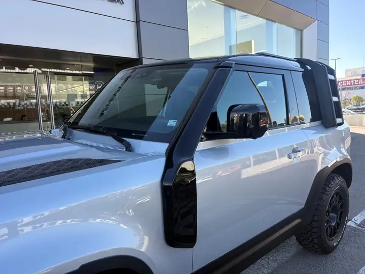Land Rover Defender 2021, foto 12