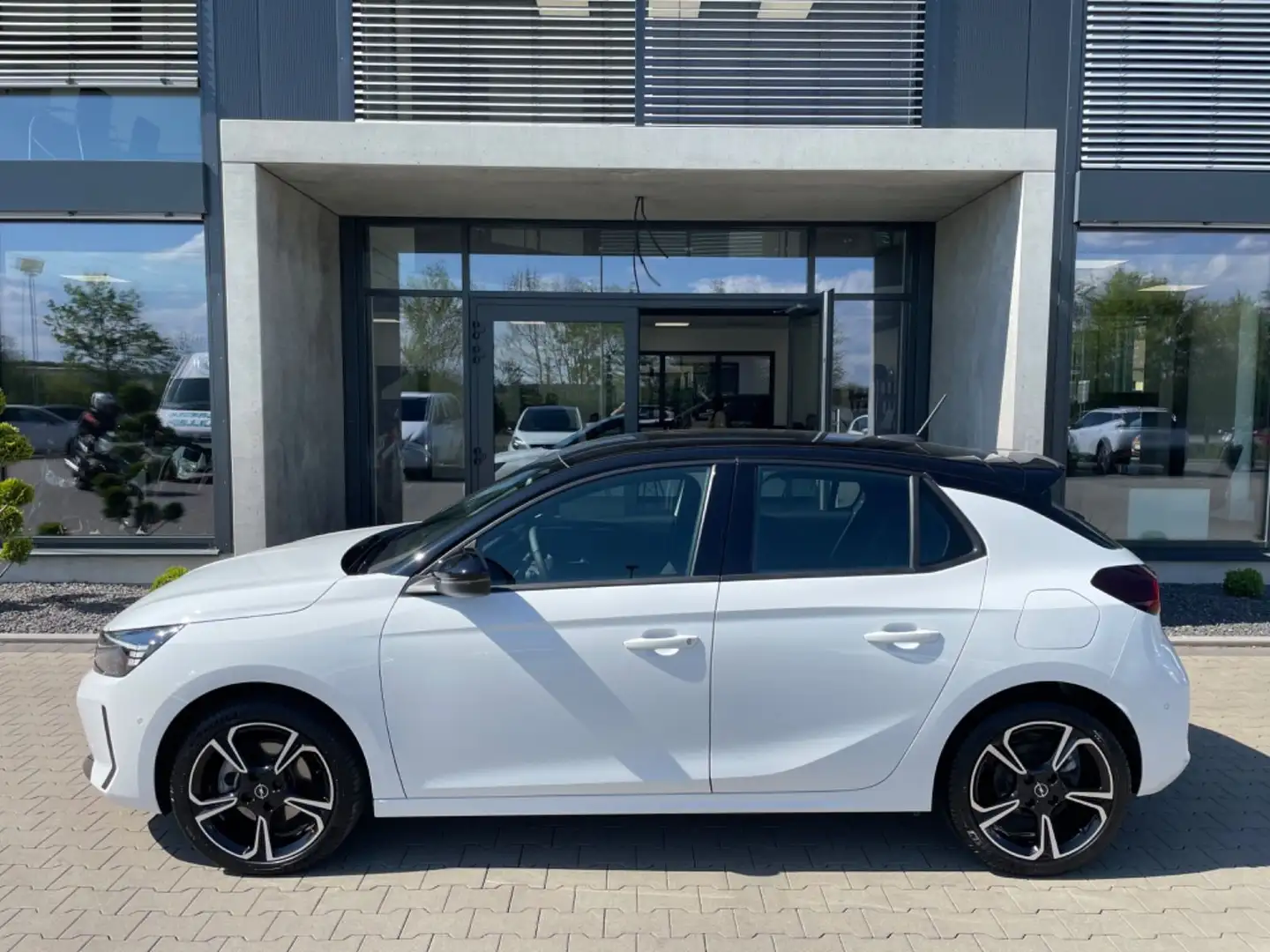 Opel Corsa GS 1.2 Turbo Autom./Kamera/Sitzhzg/17"Alu Blanc - 2