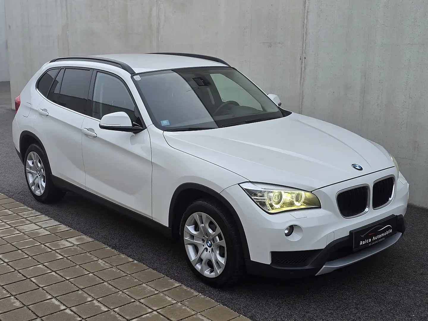 BMW X1 *Pickerl NEU *Parksensoren *Sitzheizung *LED *S... Weiß - 2