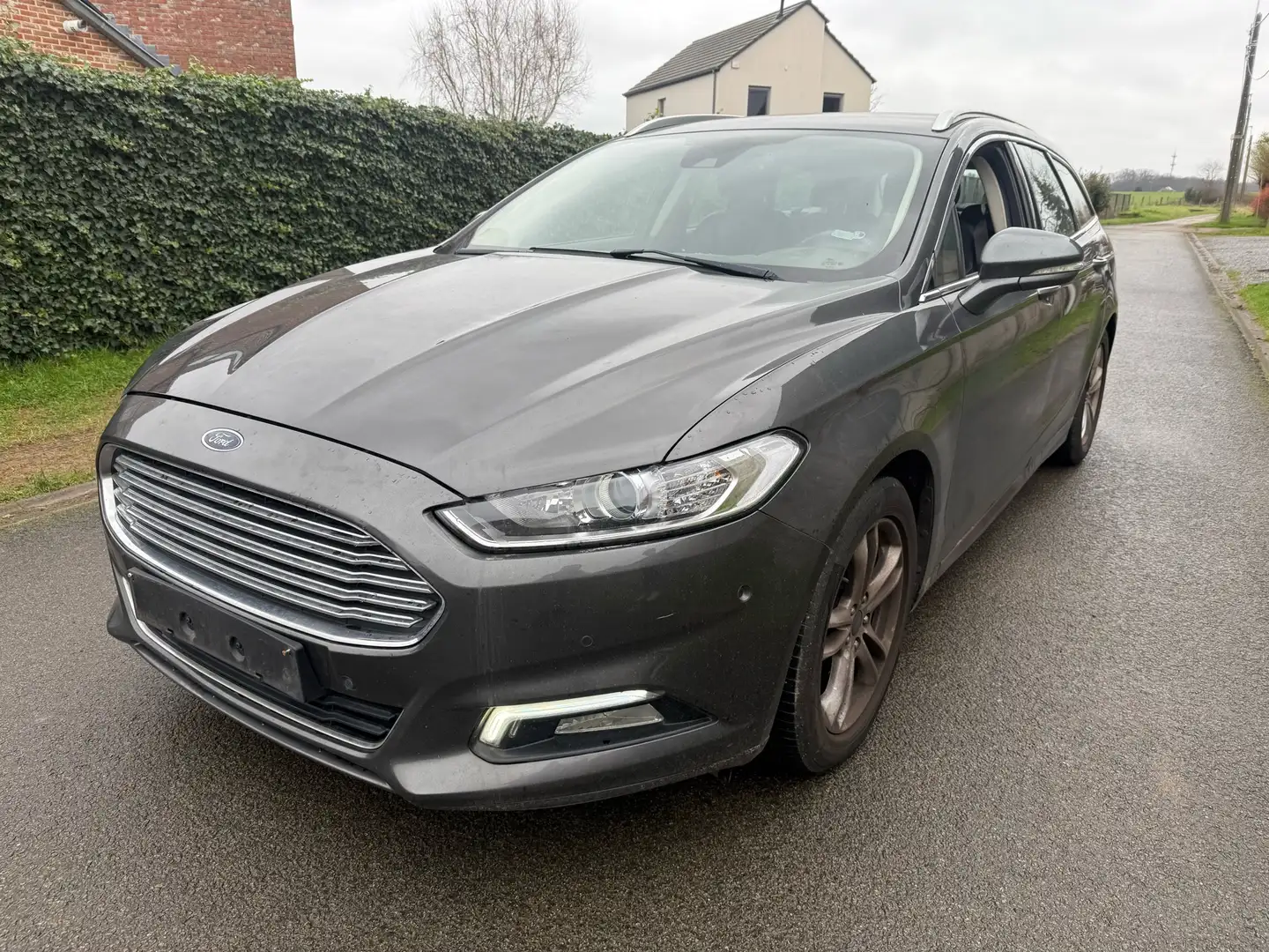 Ford Mondeo Clipper 1.5 EcoBoost Titanium  PROBLEME BOÎTE Gris - 1