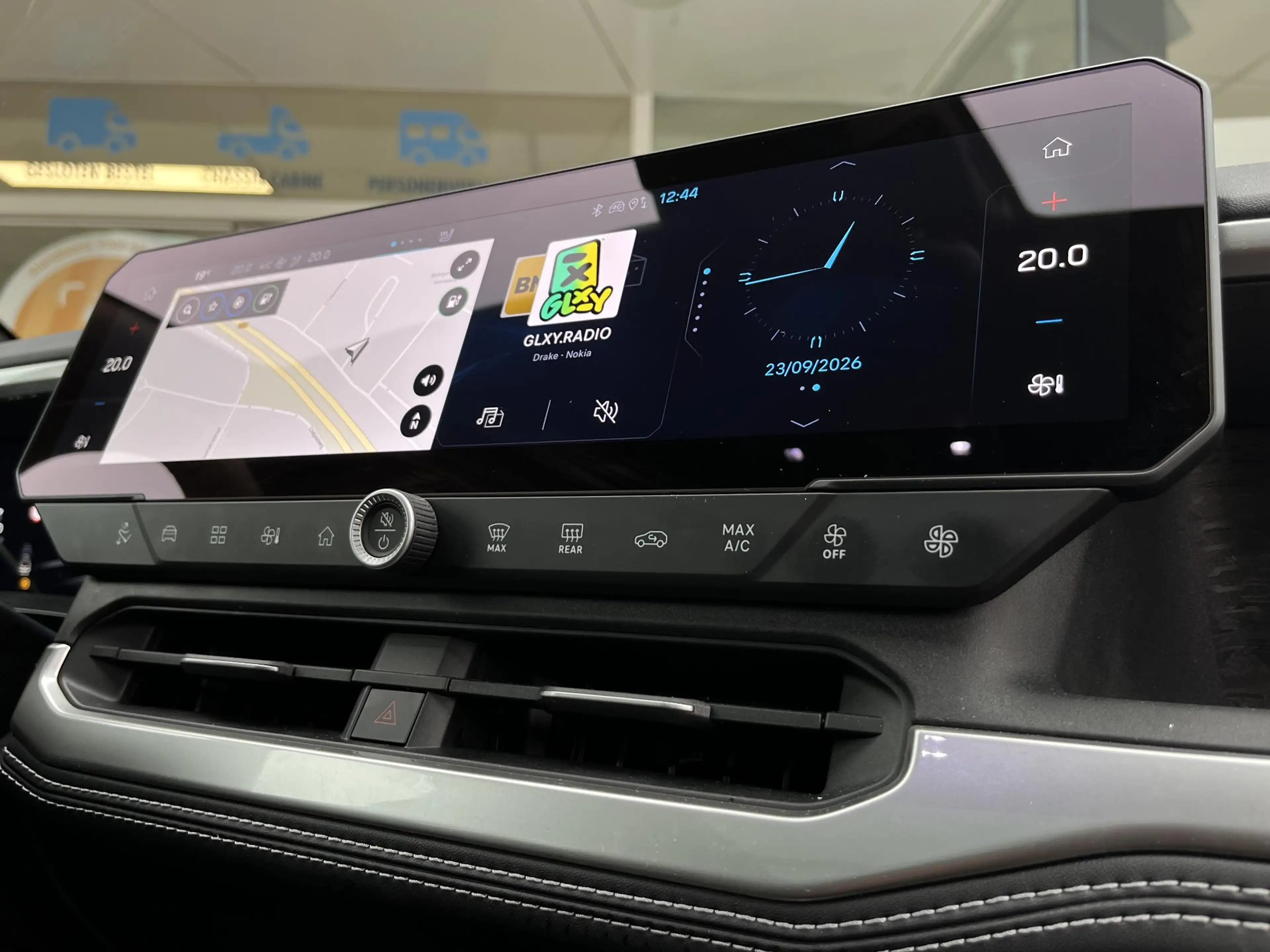 Jeep Compass First Edition 74 kWh | Apple/Android | Panaroma/sc — photo 20