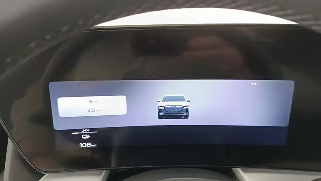 Audi Q4 e-tron view 15