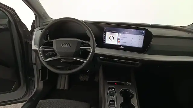 Audi Q4 e-tron view 12