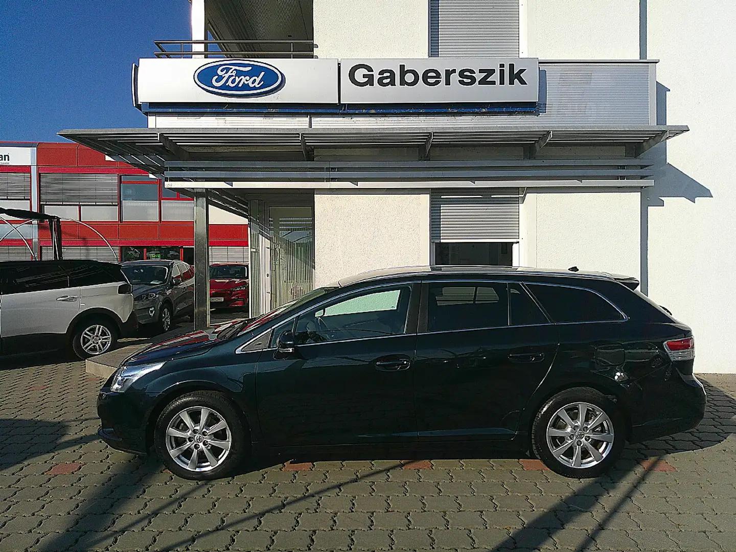 Toyota Avensis 1,8 Valvematic Comfort Blau - 2