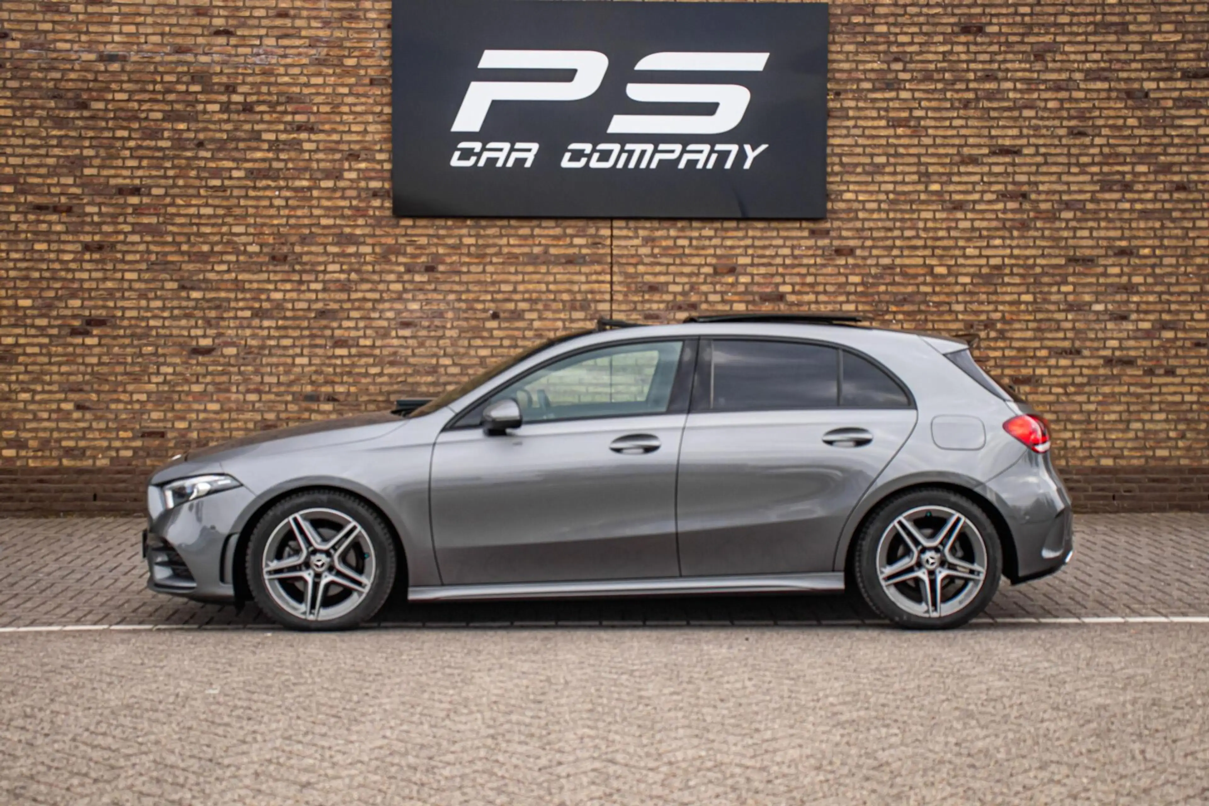 Mercedes-Benz A 180 Business Solution AMG, Orig. NL, Pano — photo 3