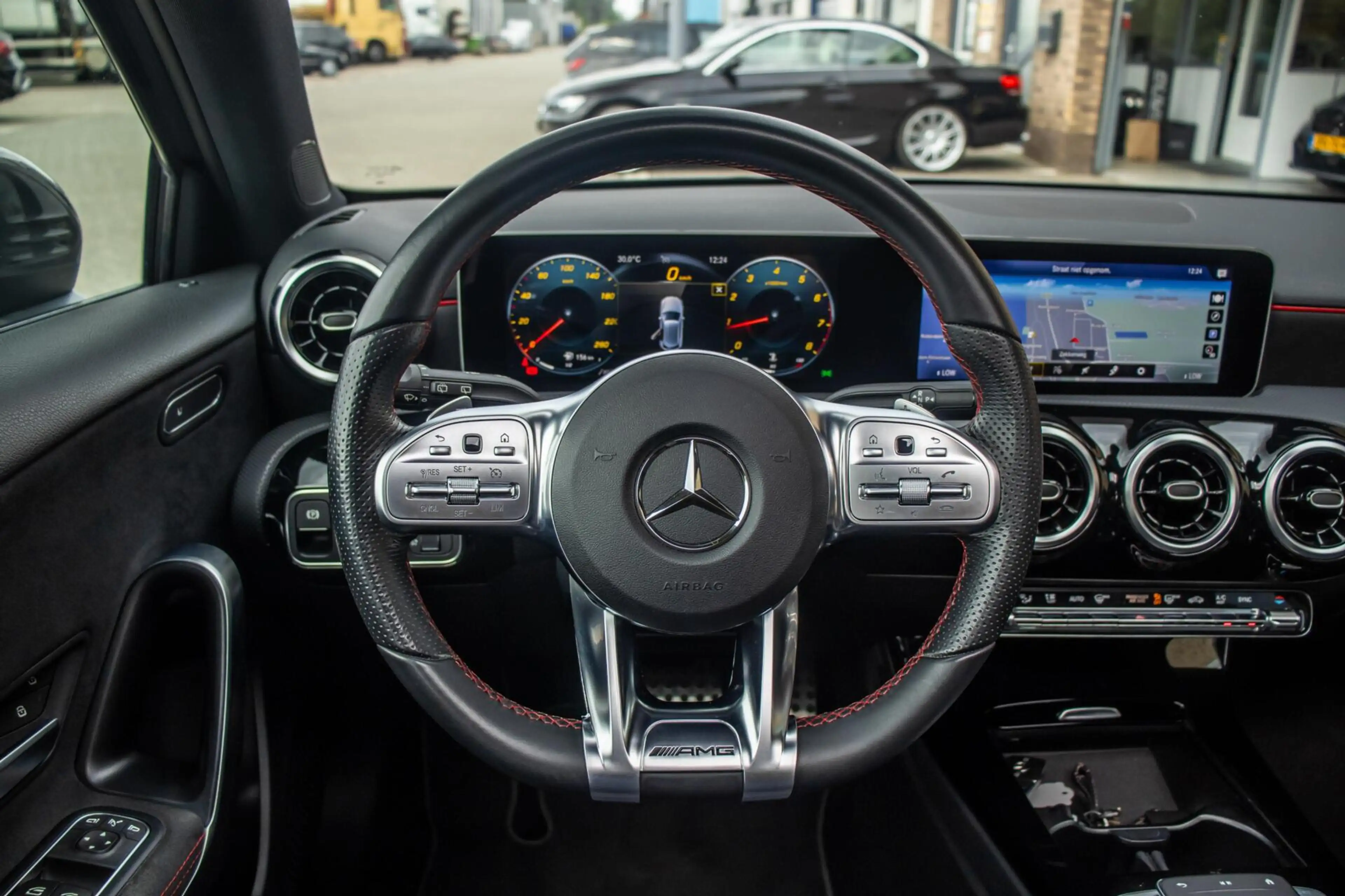 Mercedes-Benz A 180 Business Solution AMG, Orig. NL, Pano — photo 15
