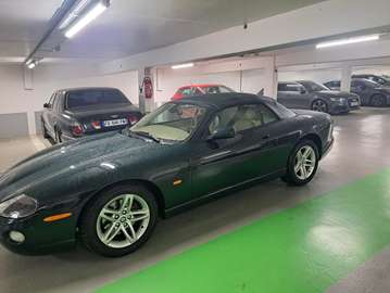XK8 4.2i V8