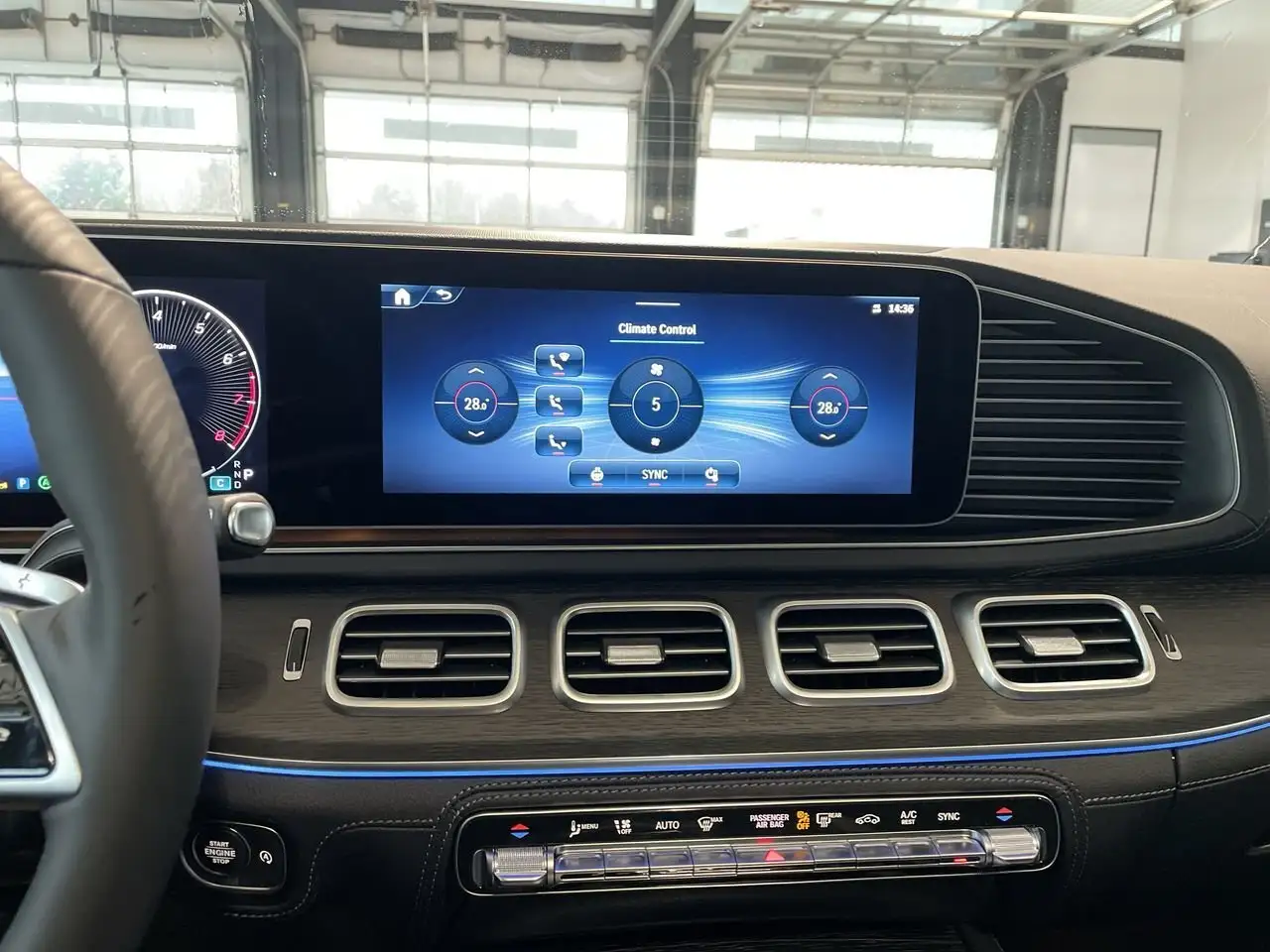 Mercedes-Benz GLE снимка Mercedes-Benz GLE