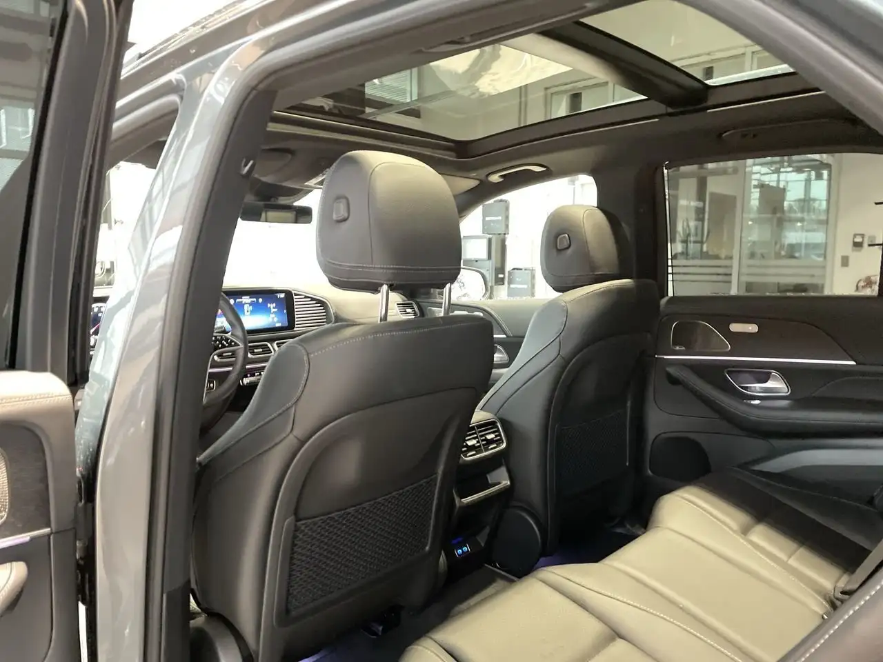 Mercedes-Benz GLE снимка Mercedes-Benz GLE